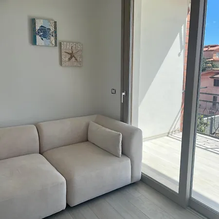 Casa Monni Vista Mare Apartment